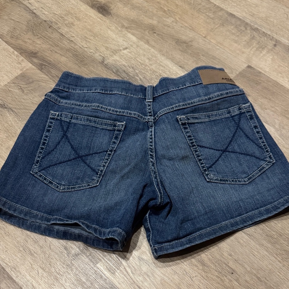 Ariat Women's Dark Blue Jean Shorts with Patterned Pockets - Picture 4 of 4
